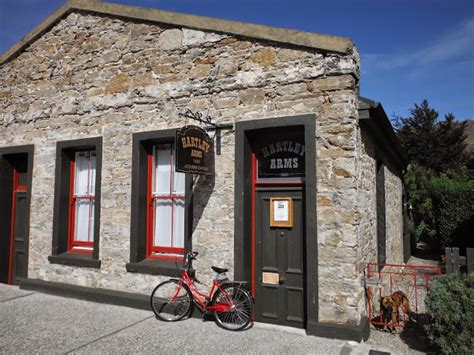 Hartley Arms guest accommodation in Clyde’s historic precinct