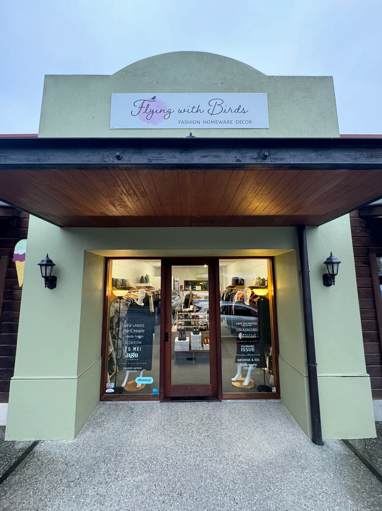 flying with birds shop front in Clyde